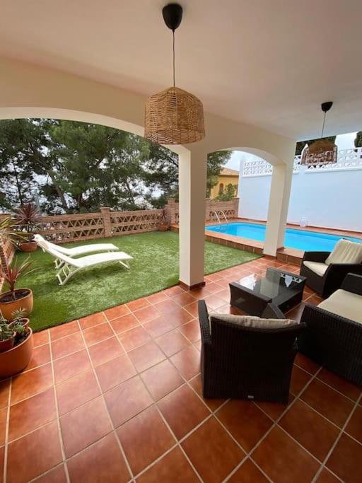 הוילה Almuñécar Casa Al Alba מראה חיצוני תמונה